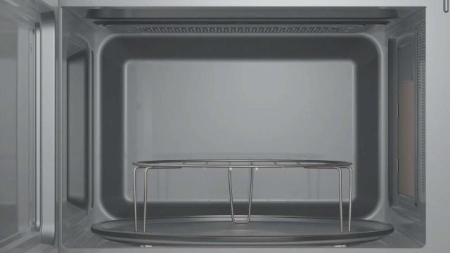 Мікрохвильова піч BOSCH BEL653MS3